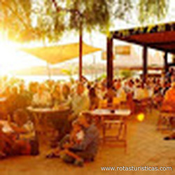 Restaurante e Beach Lounge Club Nau 